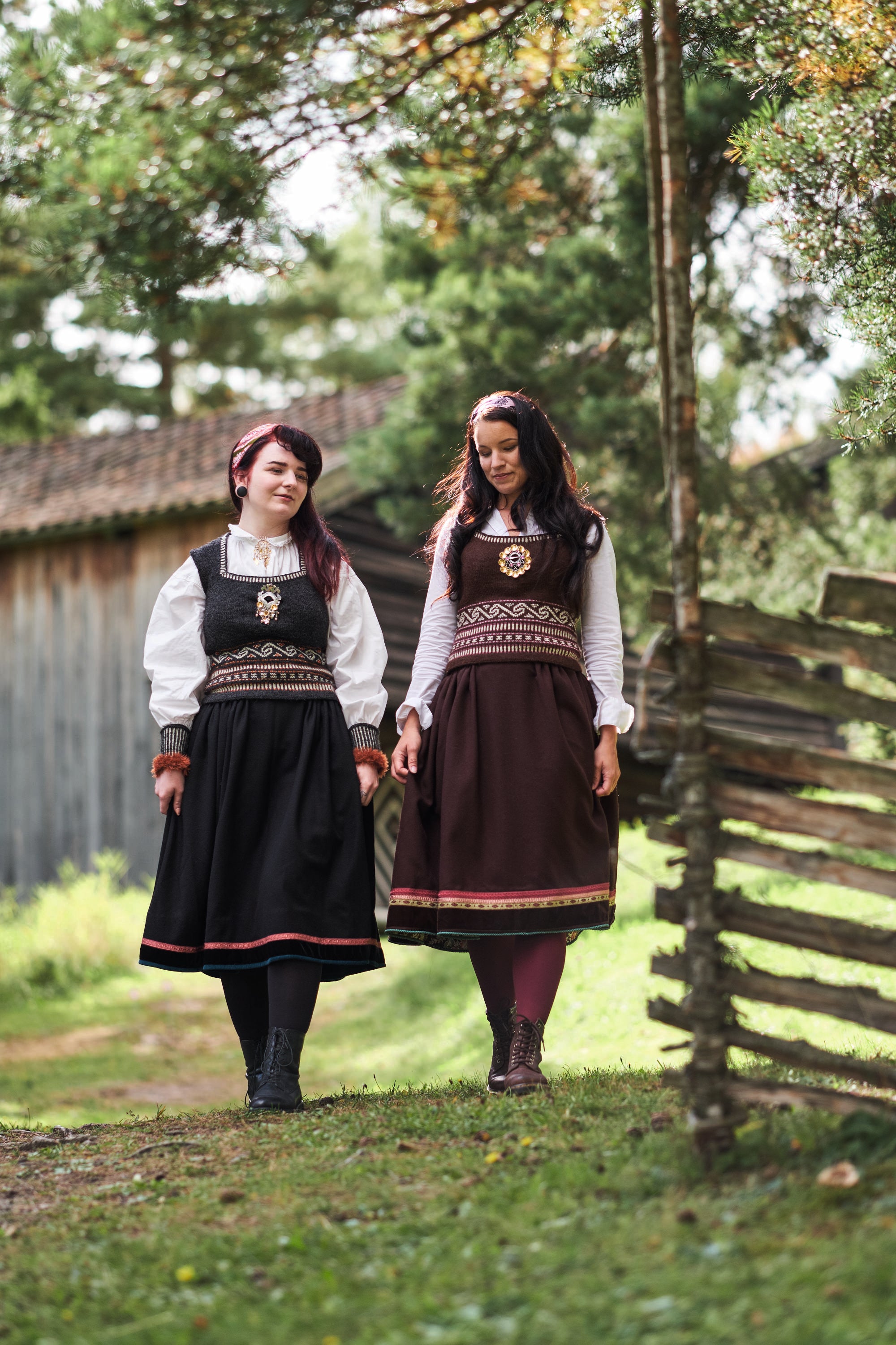 SKOMVÆR VEST