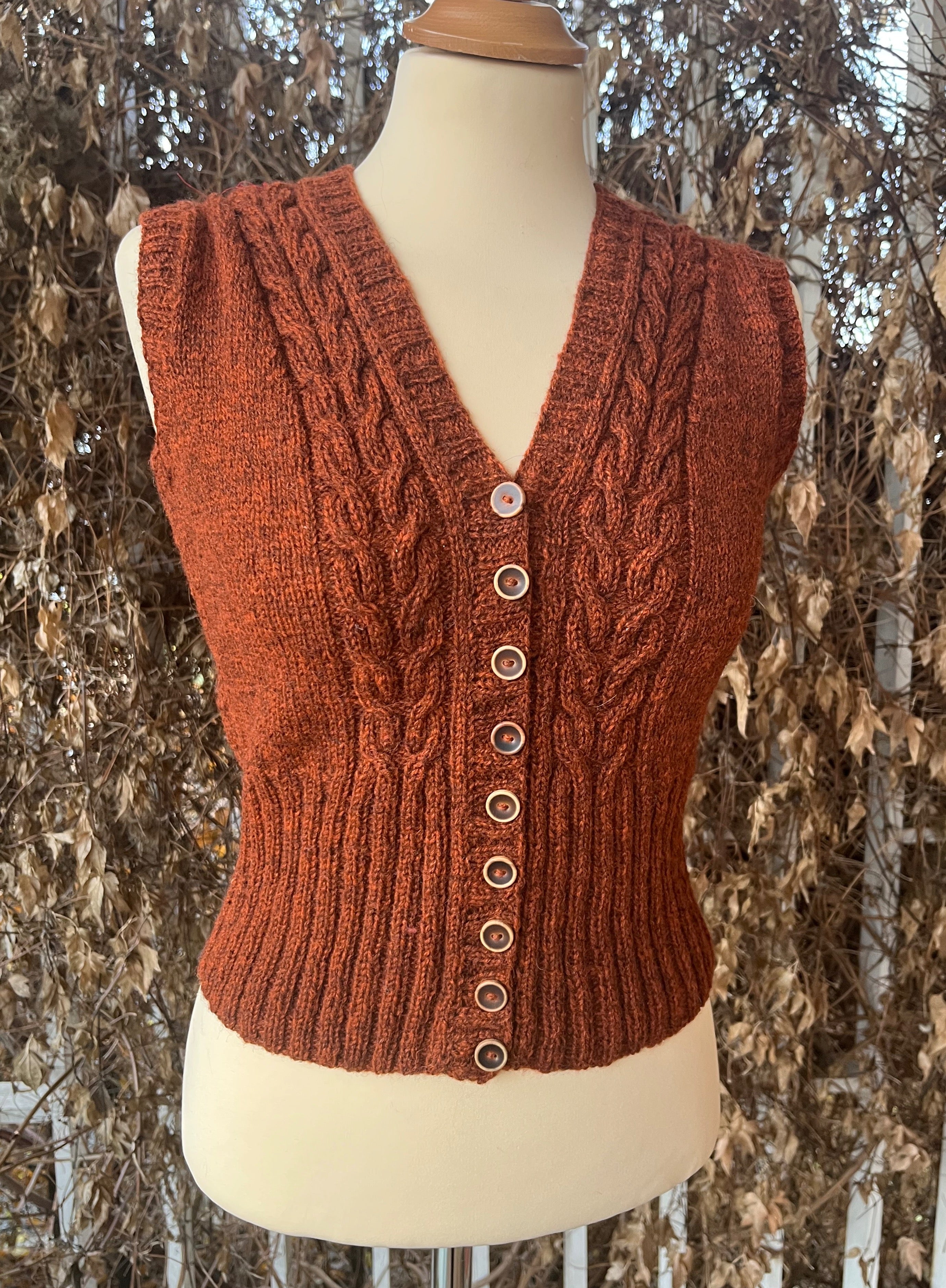Theas vest